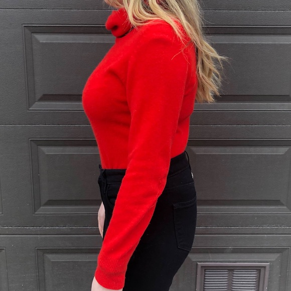 Vintage 1990’s Red Lambswool/Angora Turtleneck - Picture 4 of 5